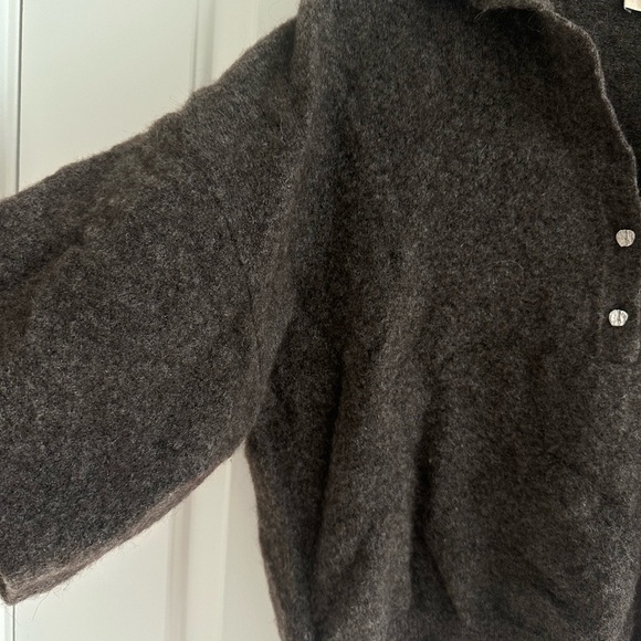 Polo-Collar Button-Up Knit Sweater - Short Sleeves - Size M - Picture 4 of 8